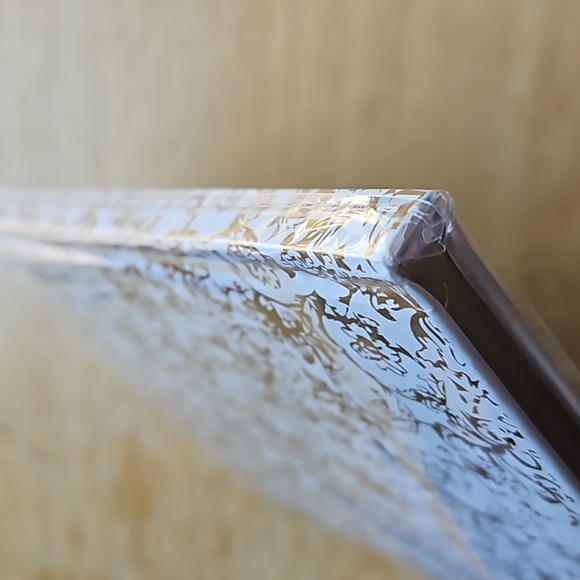 DIOR JOURNAL - Picture 6 of 10